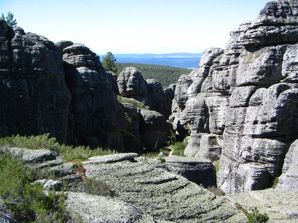 El Empedrado, La Boina de Cascón, Peña "El Vaso", Peñas Corvillas, Peñas Loberas y Covernantes