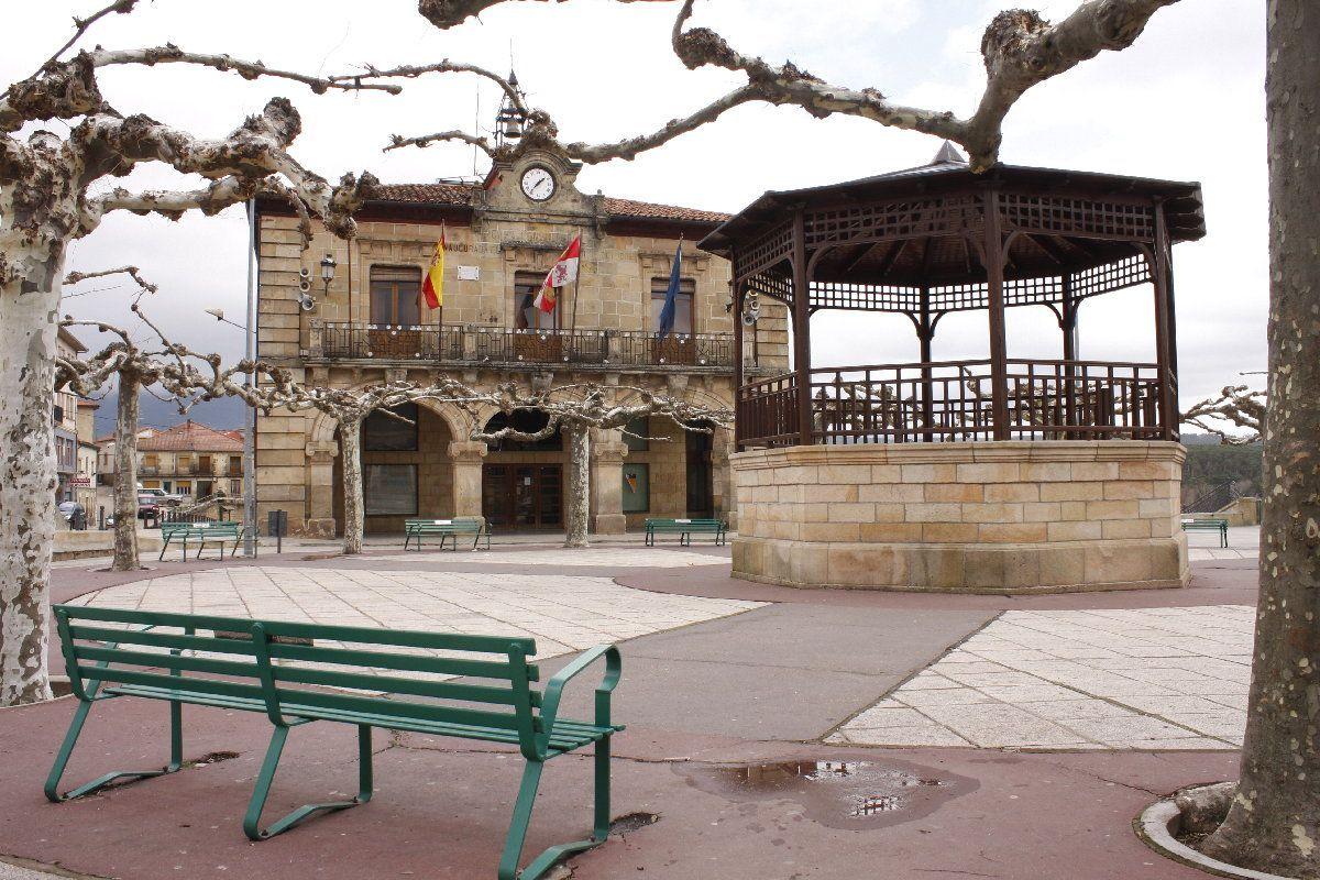 Ayuntamiento y Plaza Mayor
